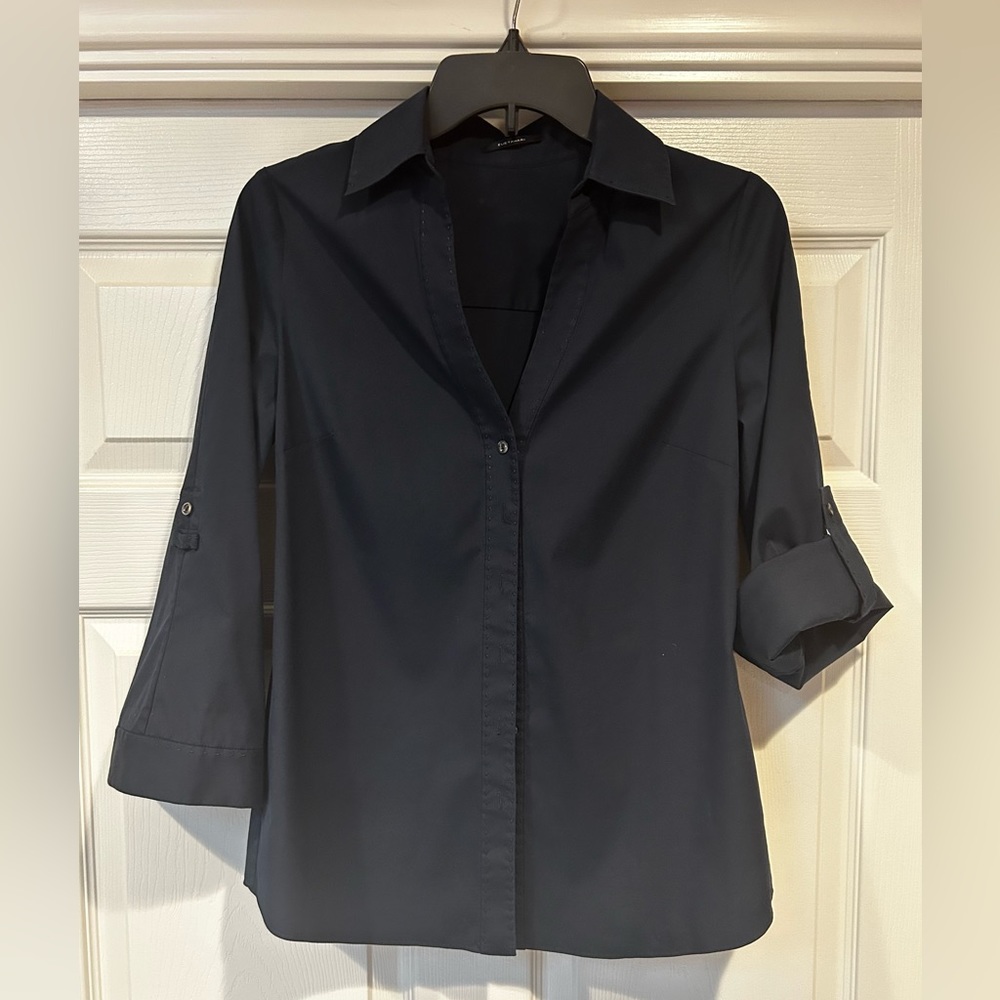 Elie Tahari women’s button shirt size M